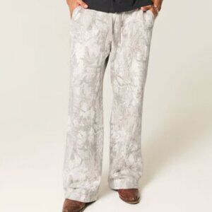 NWT Hollister Camo Bootcut Sweatpants